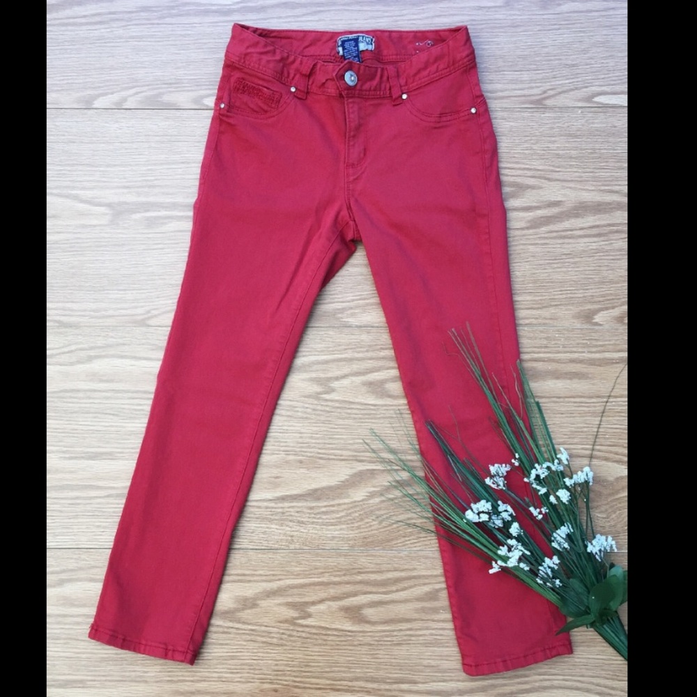 Amethyst Jean Red Capris